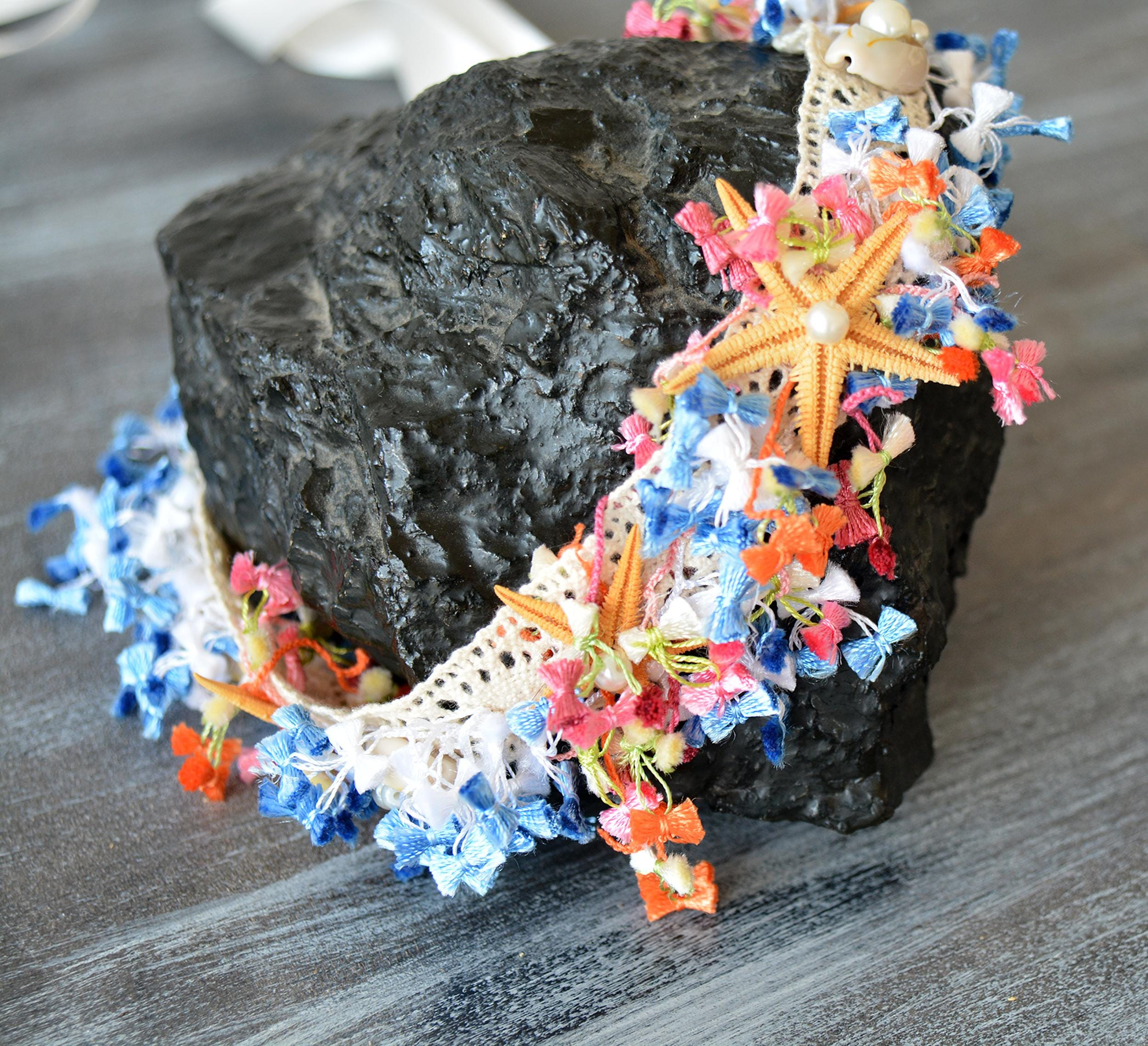 Coastal Floral Bridal Crown - Image 3