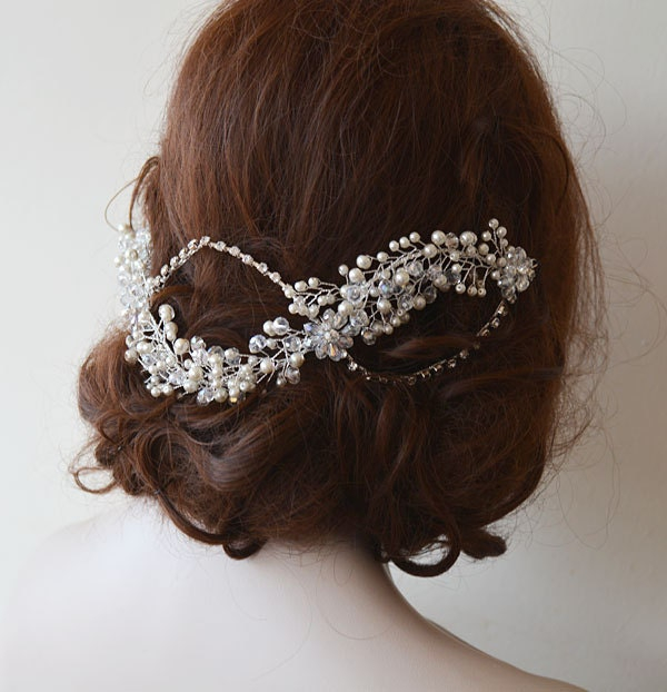 Crystal Pearl Floral Bridal Headpiece - Image 3