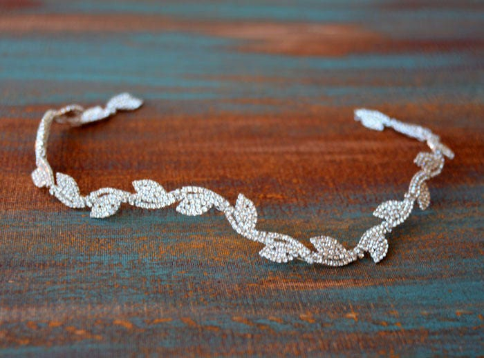 Crystal leaf and willow hair accessory - Image 3
